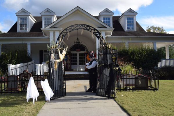 A man standing in front of Gates.