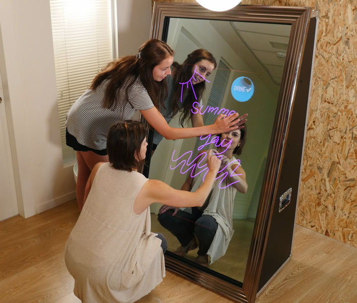 Magic Mirror Photo Booth